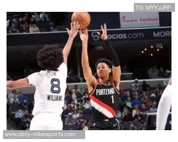 安芬尼西蒙斯谈训练营高强度与队友间愉快的磨合过程