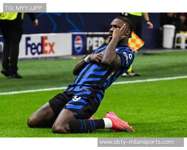 图拉姆自评不在世界前五前锋之列引发热议分析各大前锋表现